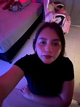 Snapshot of Angeldusttt chatting on 11.01.25 Angeldusttt online show from 11.01.25