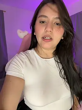 Snapshot of Angeldusttt chatting on 11.05.25 Angeldusttt online show from 11.05.25