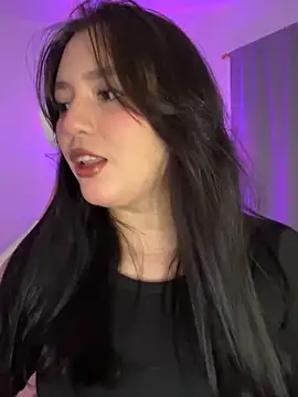 Snapshot of Angeldusttt chatting on 11.10.25 Angeldusttt online show from 11.10.25