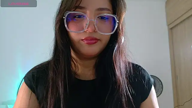 Snapshot of Angeldusttt chatting on 12.02.25 Angeldusttt online show from 12.02.25