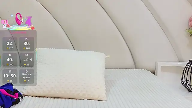 Snapshot of LizaMintelli chatting on 02.28.26 LizaMintelli online show from 02.28.26