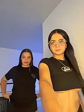 Snapshot of Ashley_and_Zoe chatting on 02.20.26 Ashley and Zoe online show from 02.20.26