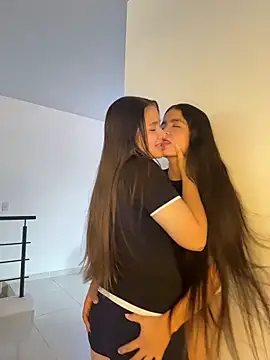 Snapshot of Ashley_and_Zoe chatting on 02.21.26 Ashley and Zoe online show from 02.21.26