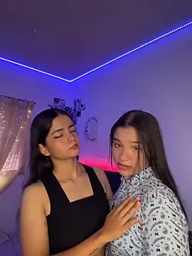 Ashley and Zoe online show from 04.12.26