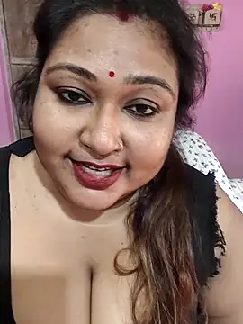 Snapshot of hotbhabhi011 chatting on 03.11.26 hotbhabhi011 online show from 03.11.26