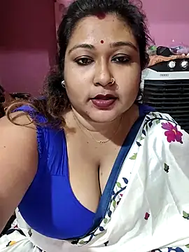 Snapshot of hotbhabhi011 chatting on 04.09.26 hotbhabhi011 online show from 04.09.26