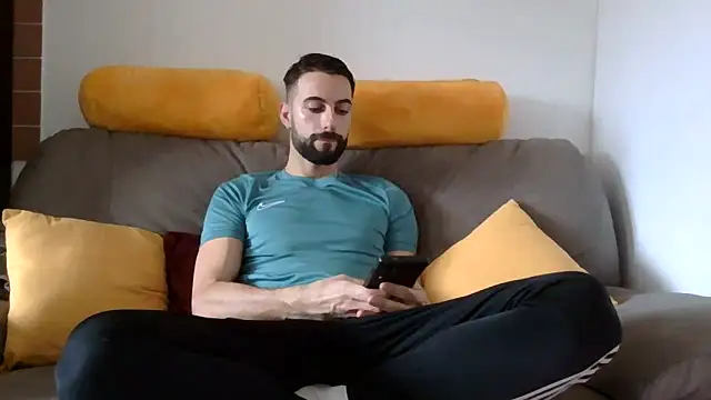 Amicisegreti online show from 12.23.25