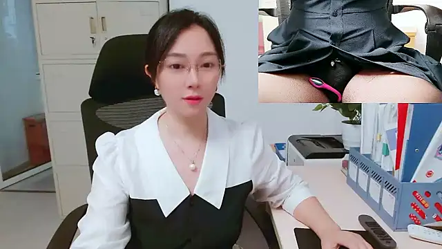 OL-Lily online show from 10.16.25