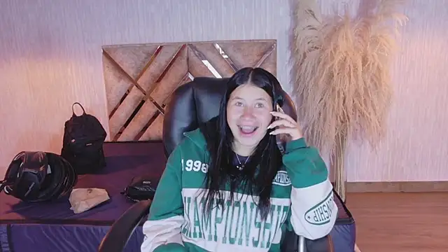 Snapshot of Olivia11_ chatting on 03.23.26 Olivia11 online show from 03.23.26