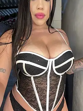 SofiaWildee online show from 02.14.26