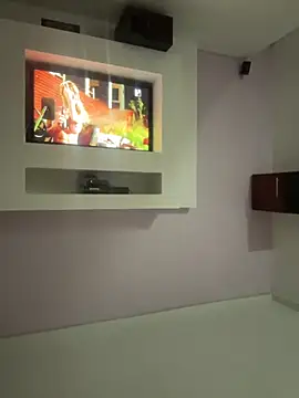 SofiaWildee online show from 03.10.26