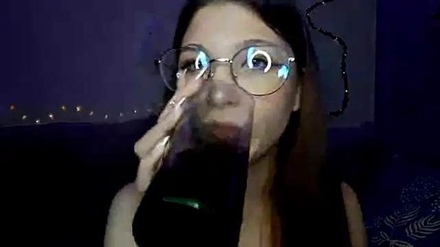 Snapshot of MiaamaLoveLyslt chatting on 09.16.25 MiaamaLoveLyslt online show from 09.16.25