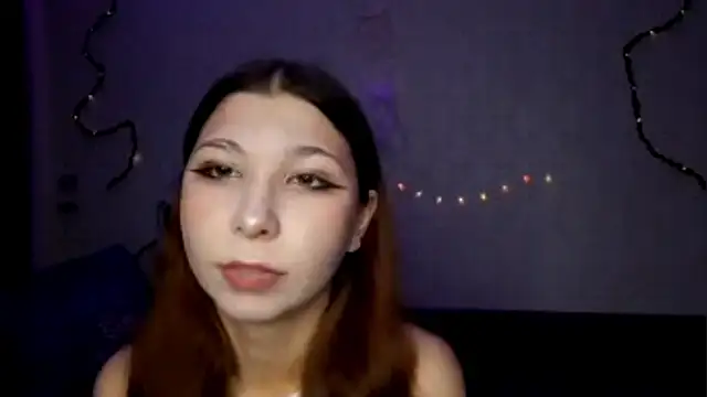 Snapshot of MiaamaLoveLyslt chatting on 09.18.25 MiaamaLoveLyslt online show from 09.18.25