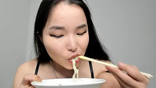 Soyun Mia online show from 04.10.26