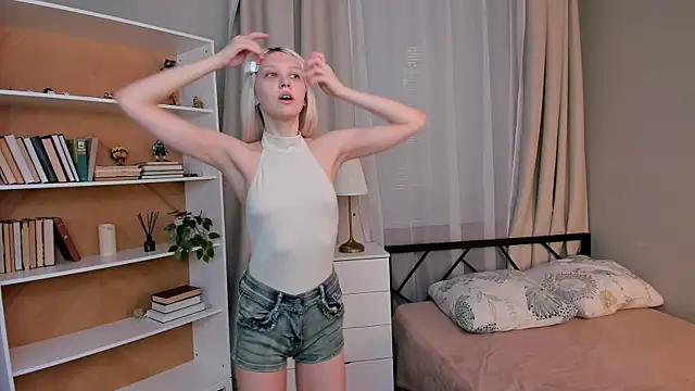 ErinBissonnette online show from 04.10.26