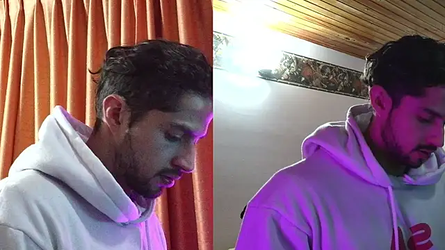 Snapshot of Axel-Cr0ss chatting on 09.11.25 Axel-Cr0ss online show from 09.11.25