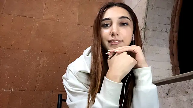 LinaMour online show from 09.08.25