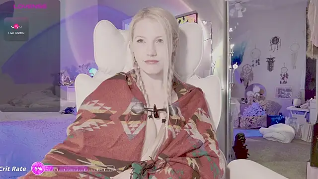 Snapshot of Talulaa chatting on 11.07.25 Talulaa online show from 11.07.25