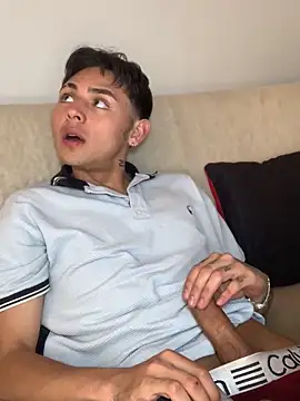 Snapshot of Vittorio_19 chatting on 09.11.25 Vittorio 19 online show from 09.11.25