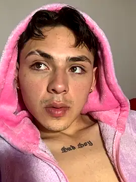 Snapshot of Vittorio_19 chatting on 09.12.25 Vittorio 19 online show from 09.12.25