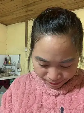 tuyetnhi-00 online show from 12.17.25