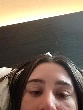 freakylittlebitch69 online show from 09.13.25