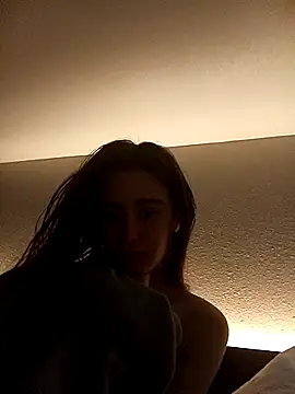 freakylittlebitch69 online show from 09.24.25