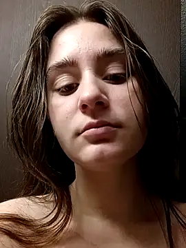 freakylittlebitch69 online show from 10.08.25