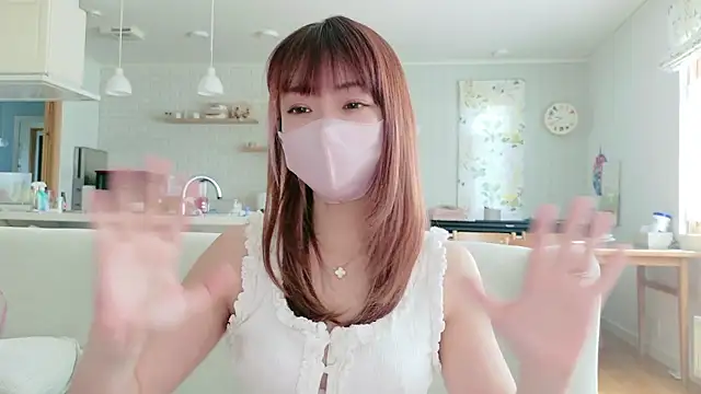 Snapshot of SUZU_1201 chatting on 04.30.26 SUZU 1201 online show from 04.30.26