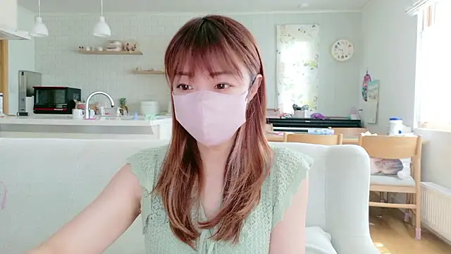 Snapshot of SUZU_1201 chatting on 05.27.26 SUZU 1201 online show from 05.27.26