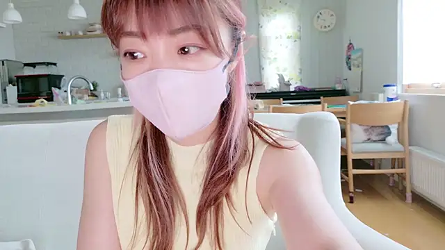 Snapshot of SUZU_1201 chatting on 06.09.26 SUZU 1201 online show from 06.09.26