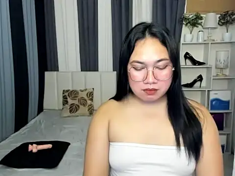 TsUncutKaren online show from 03.03.26