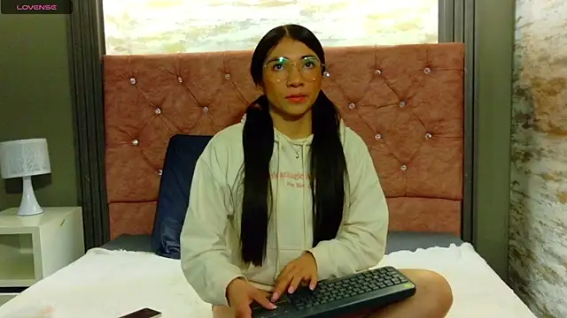 Aurora jones11 online show from 09.09.25