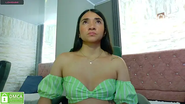 Aurora jones11 online show from 10.14.25