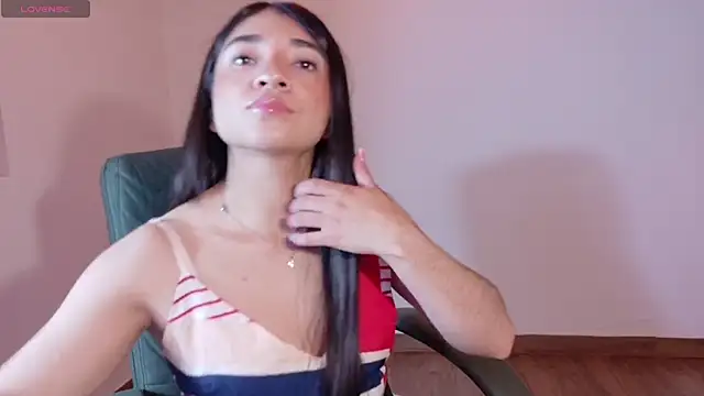 Aurora jones11 online show from 10.29.25