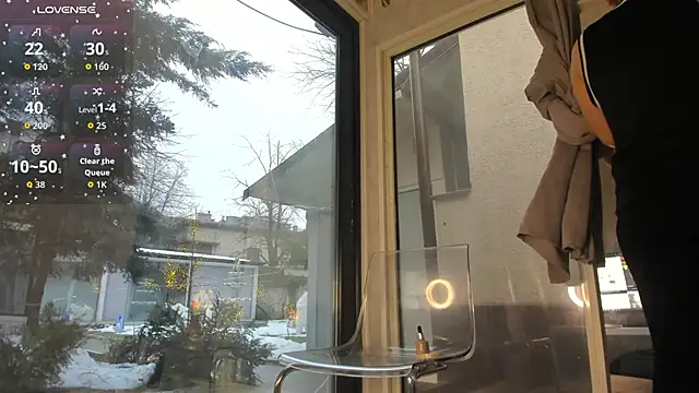 Ella Vee online show from 02.28.26