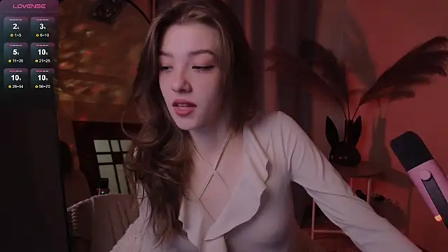 AstraMist online show from 10.15.25