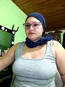 Snapshot of zulaija_masih chatting on 09.23.25 zulaija masih online show from 09.23.25