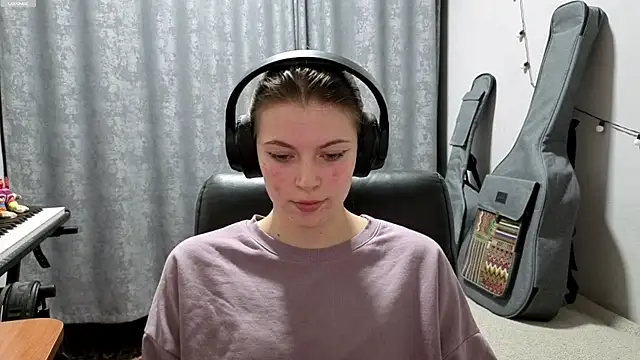 CutieAnny online show from 05.06.26