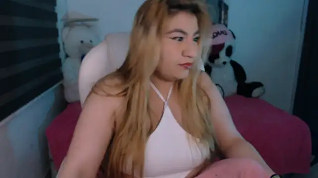 Snapshot of Sharonmendez chatting on 09.27.25 Sharonmendez online show from 09.27.25