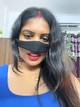 Snapshot of V-Hot-Sweti chatting on 10.24.25 V-Hot-Sweti online show from 10.24.25
