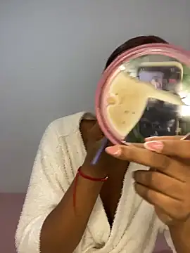 zaracollins01 online show from 04.29.26