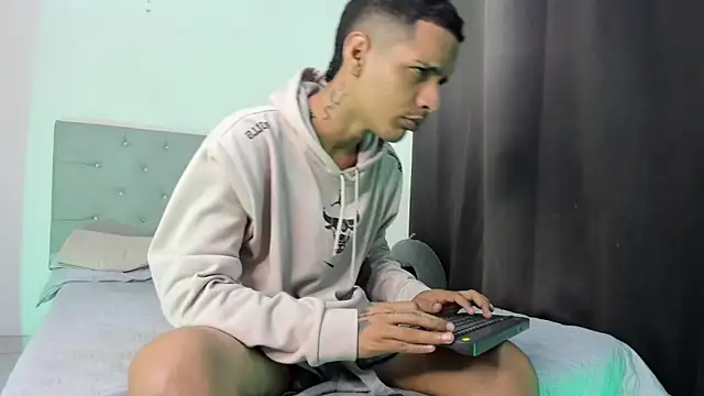 twinkDuohot online show from 11.24.25