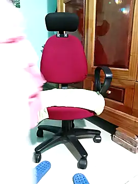 Snapshot of Tasu774 chatting on 12.14.25 Tasu774 online show from 12.14.25