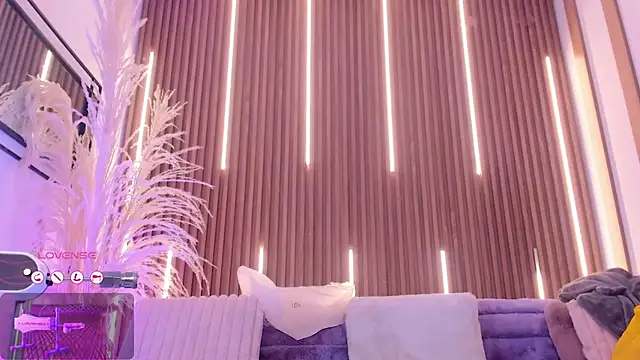 ArianaSantana online show from 12.01.25