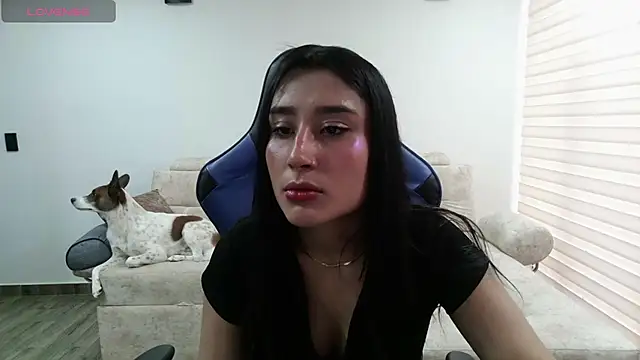 Snapshot of eros_walker chatting on 10.23.25 eros walker online show from 10.23.25