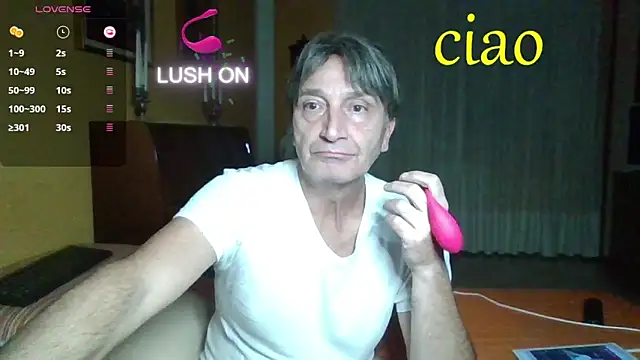 Snapshot of lattediyak chatting on 11.06.25 lattediyak online show from 11.06.25