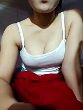 Snapshot of LucyyLy chatting on 10.30.25 LucyyLy online show from 10.30.25