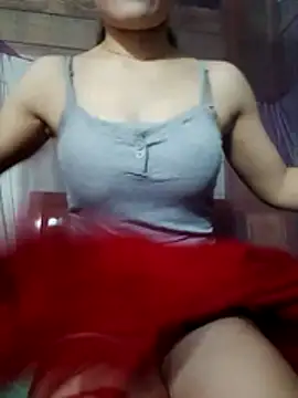 Snapshot of LucyyLy chatting on 11.03.25 LucyyLy online show from 11.03.25