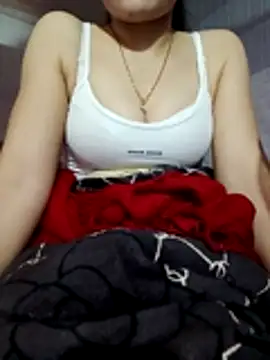 Snapshot of LucyyLy chatting on 12.14.25 LucyyLy online show from 12.14.25